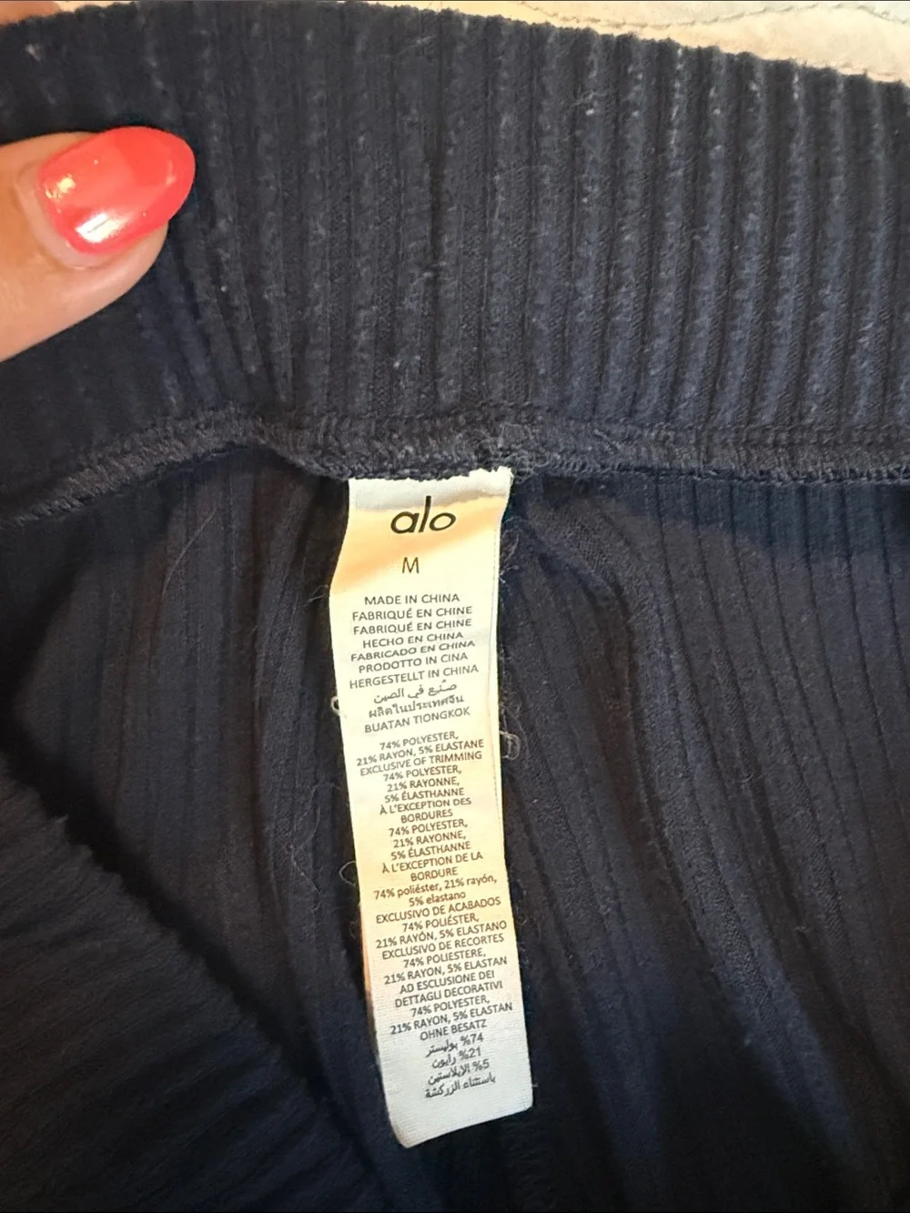 Alo Yoga Muse Sweatpants Navy